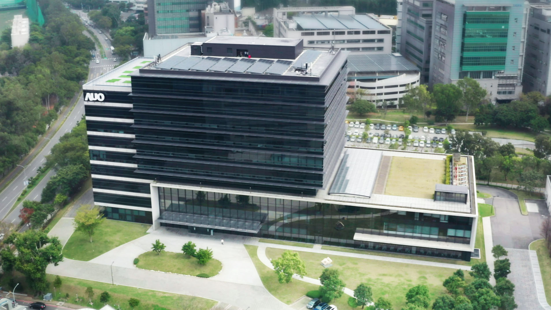東升國際GRC總部大樓通過 ISO 14068-1碳中和查證